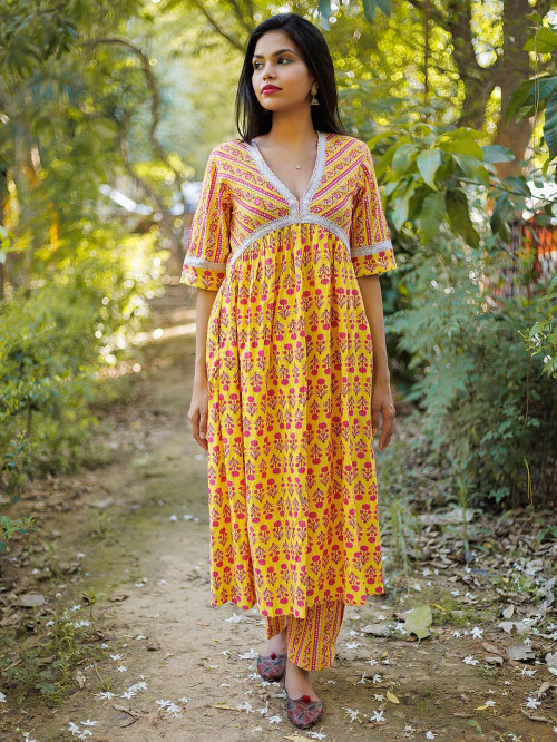 Yellow  FLoral Kurta set with Lace Details