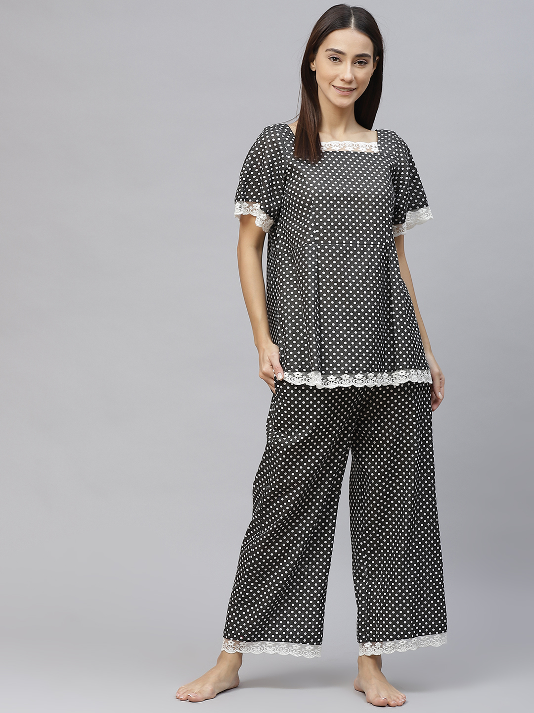 Women Black and White  Pure Cotton Polka Dots  Printed Night suit